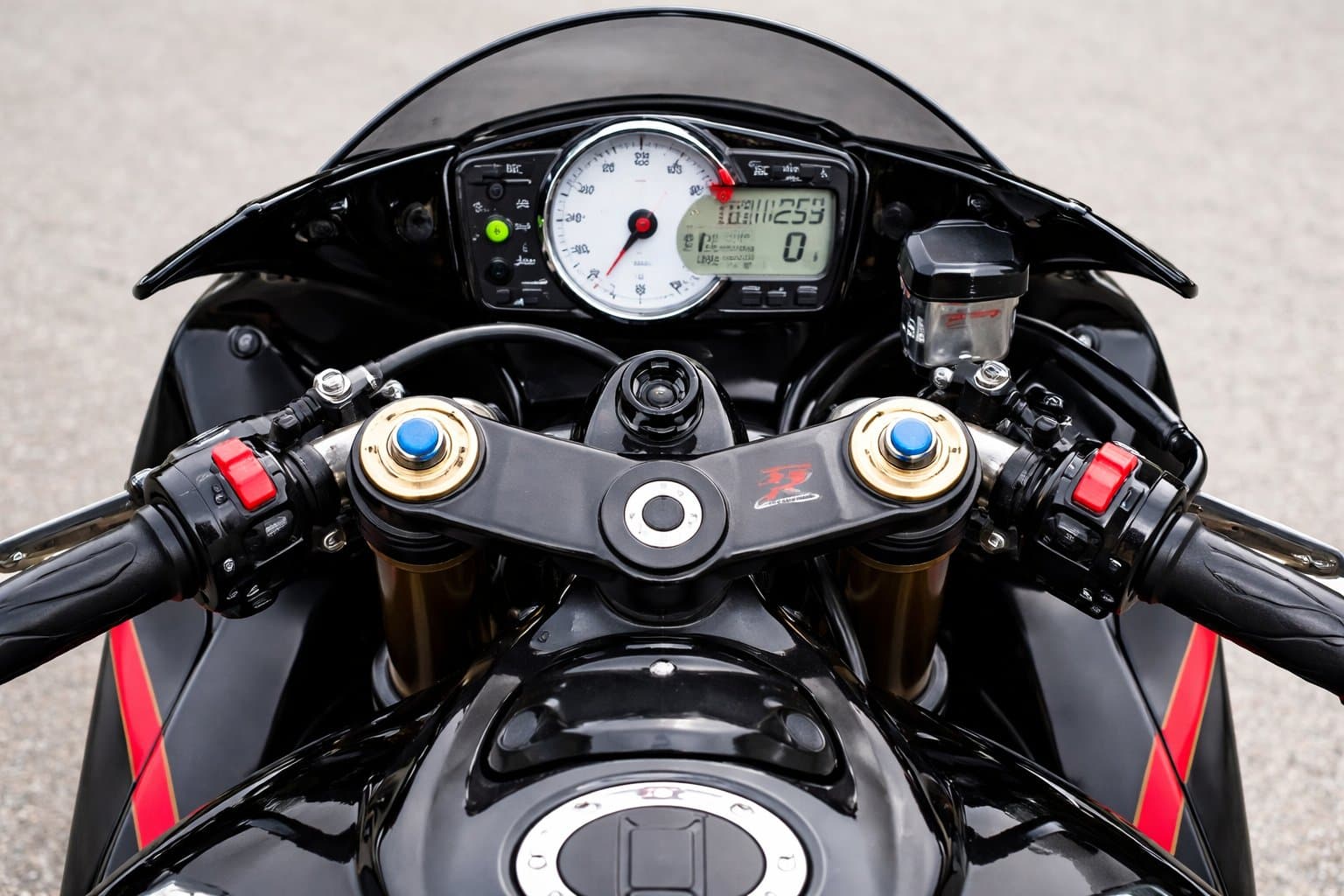 Suzuki image 2